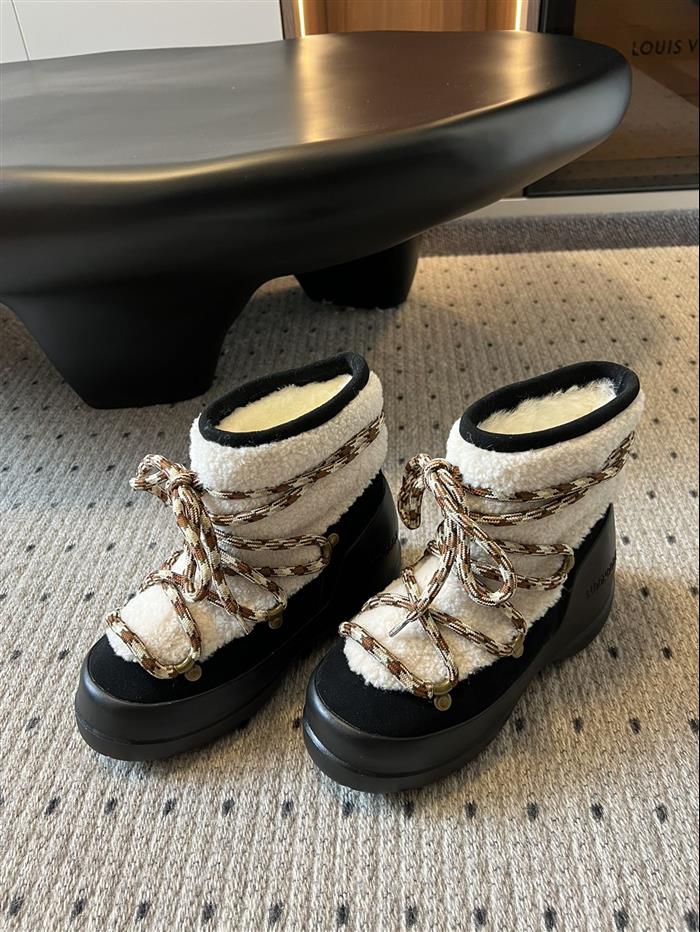 2025112816435022 320